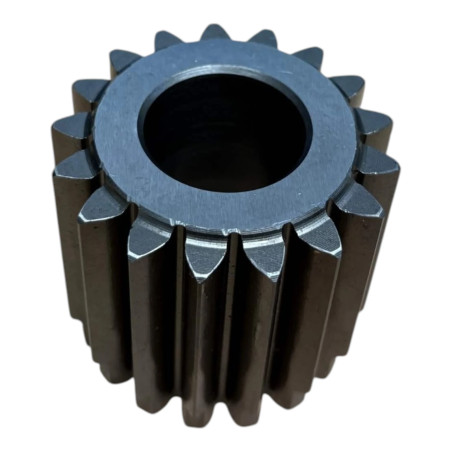 ZĘBATKA ŚRODKOWA REDUKTORA OBROTU  KOBELCO YT15V00001F3