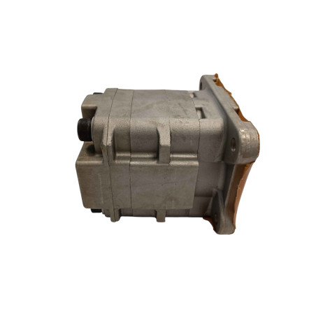 Pompa pilotowa Komatsu 705-41-07180